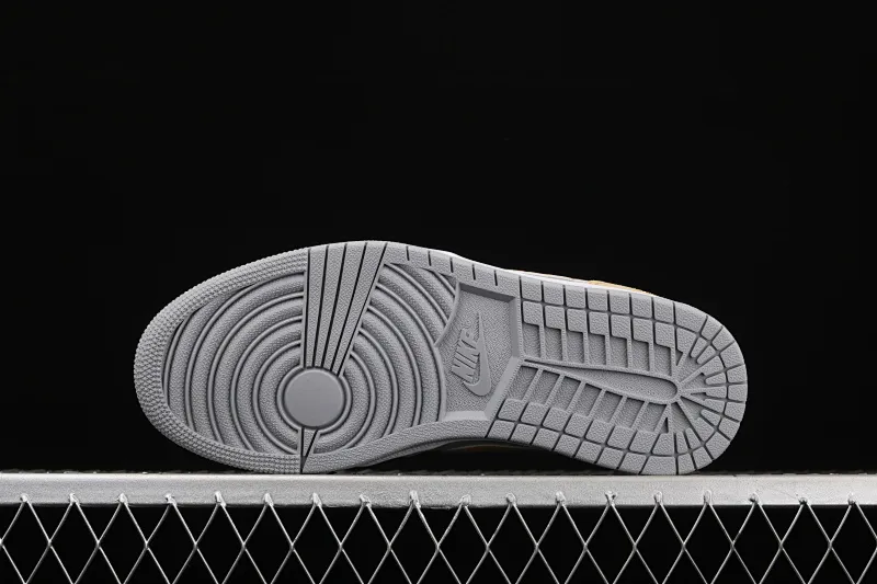 All categories Air Jordan Jordan series basketball shoes Air Jordan 1 Mid Air Jordan 1 Mid AJ1 Joe 1 Zhongbang Maca color yellow cement gray basketball shoes DA4666-001